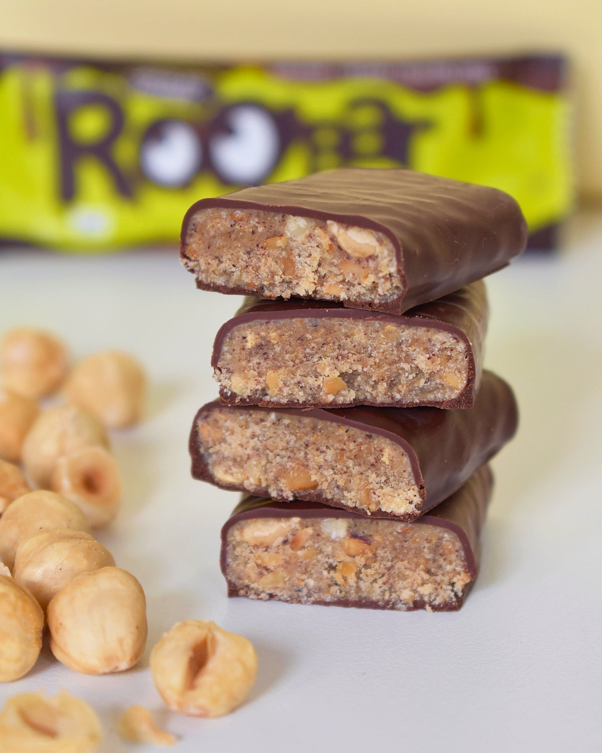 Bio Schokoriegel mit Haselnuss (16 Riegel)
